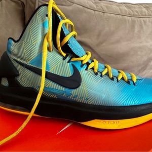 Nike KD V N7 size 9.5 with original box